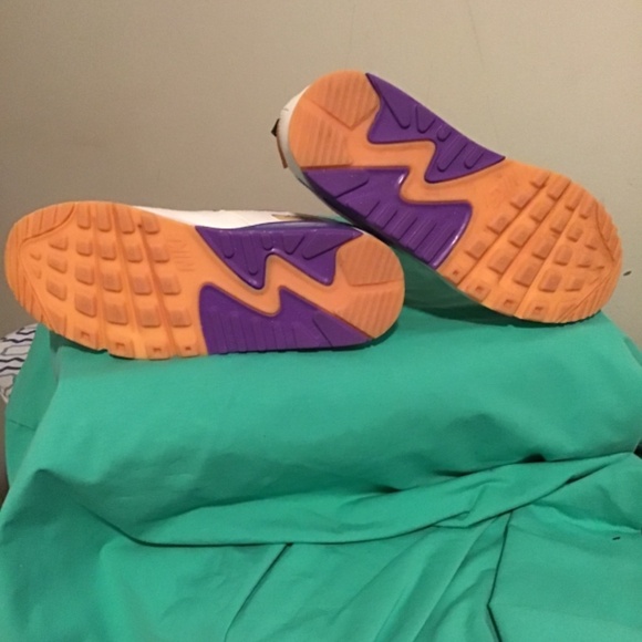 😎Nike’s Air Max, see photos, great condition, size 4Y, cleaned/washed - Picture 6 of 6